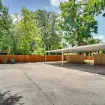 Charming Lake Charles Apartment 2 Mi To Lake!