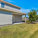 Luxury 2 Bedroom Townhouse #6