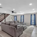 5 Bedroom Home In Lake Charles