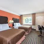 Howard Johnson Express Inn