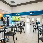 Quality Suites Lake Charles Downtown