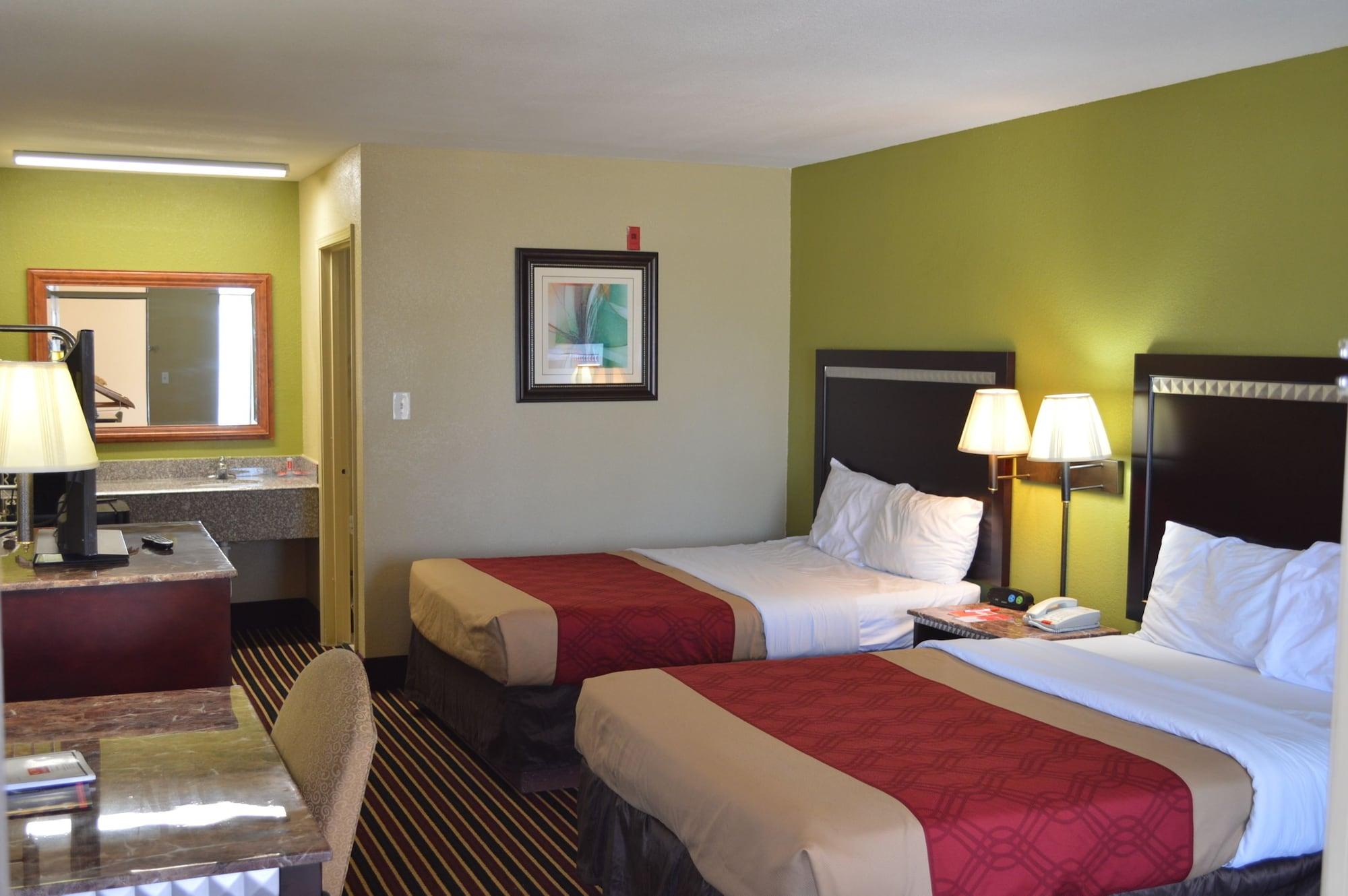 Lodge Econo Charles Area *