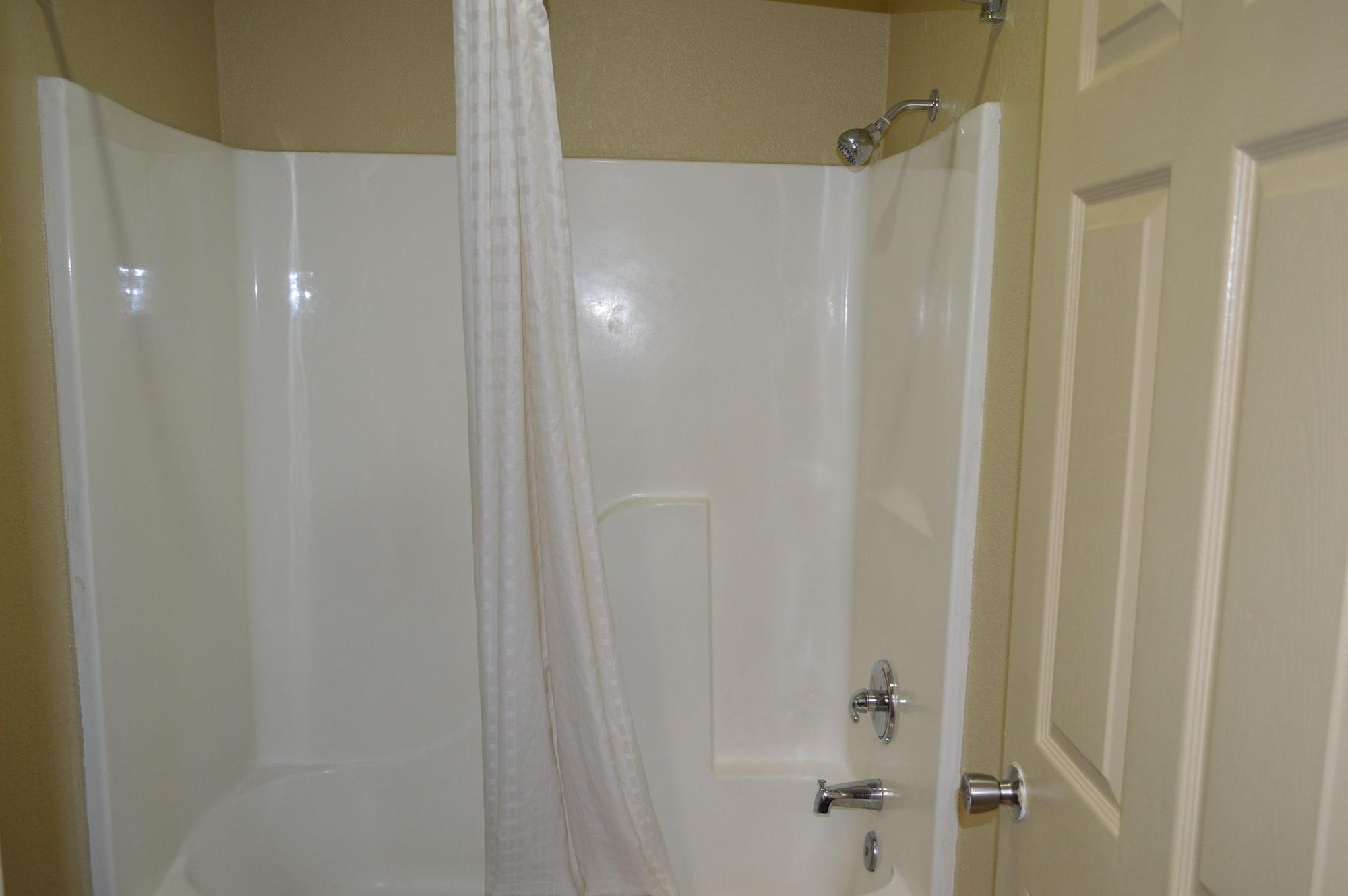 Lodge Econo Charles Area