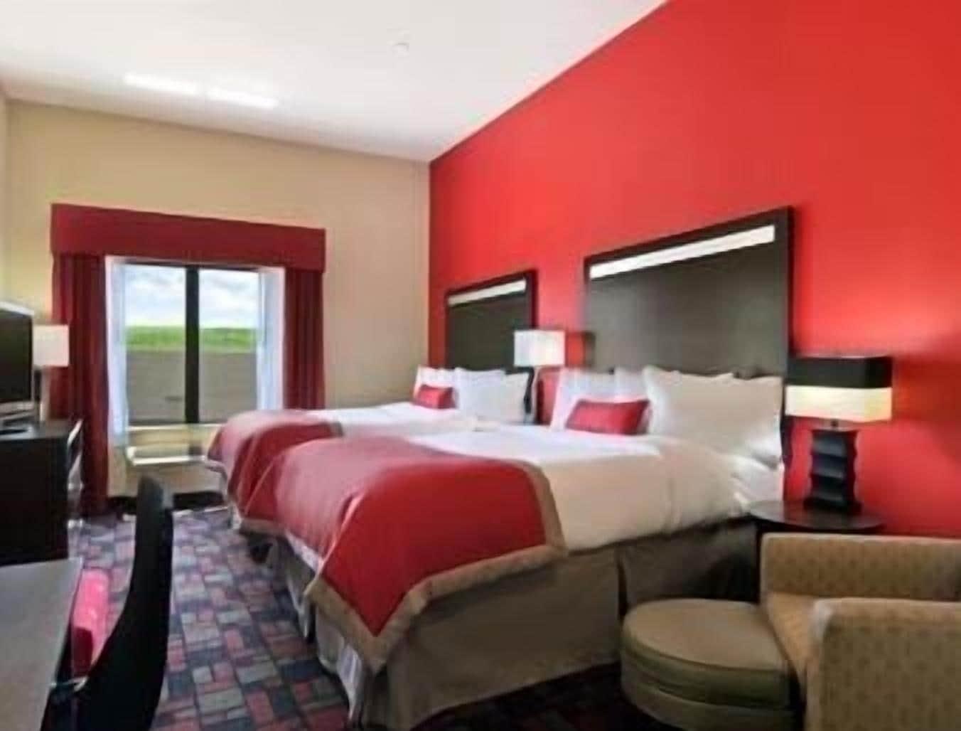 Wingate By Wyndham Charles Casino Area Hotel 2*