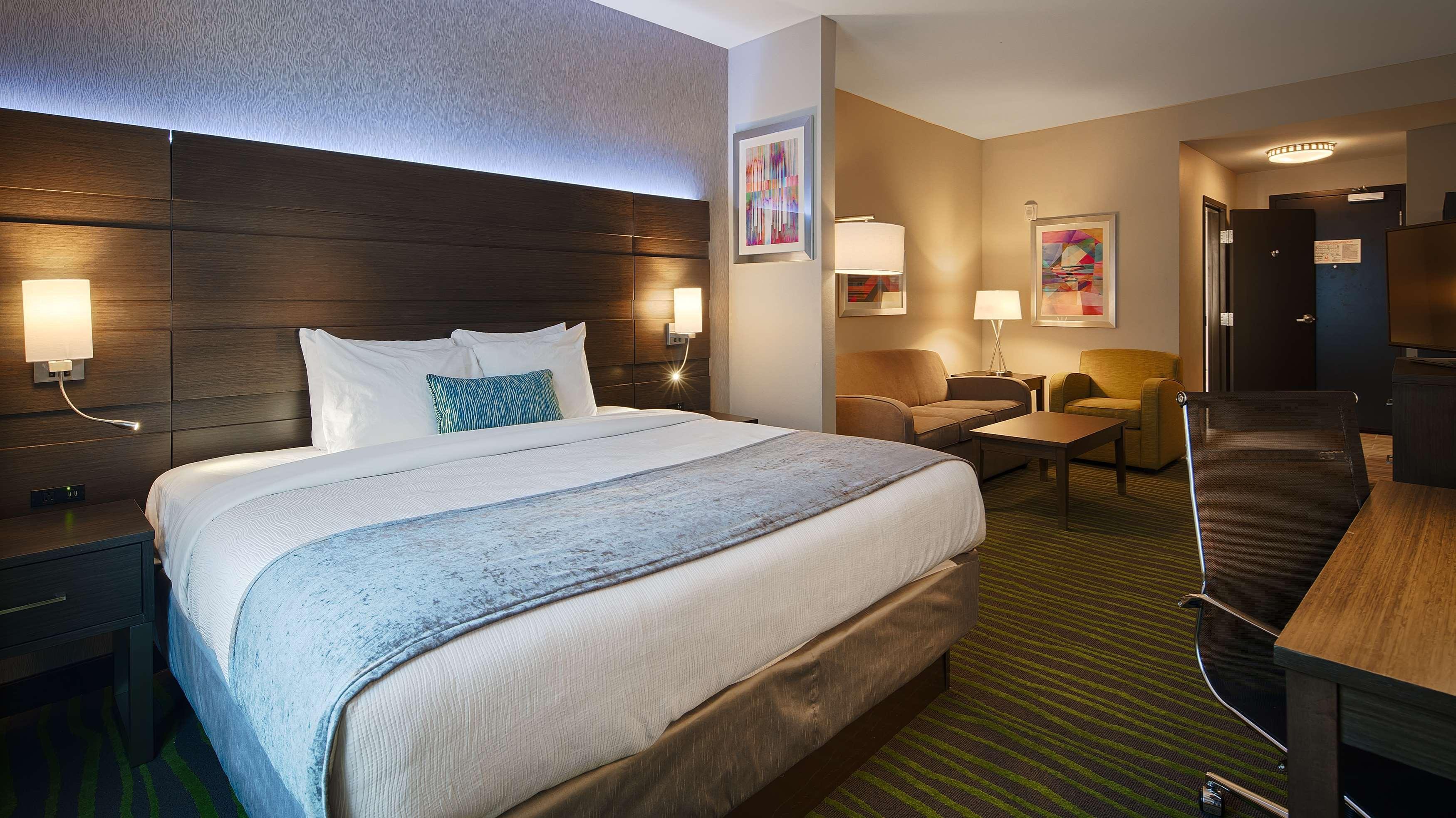 Western Prien & - Charles Hotel Lake Charles