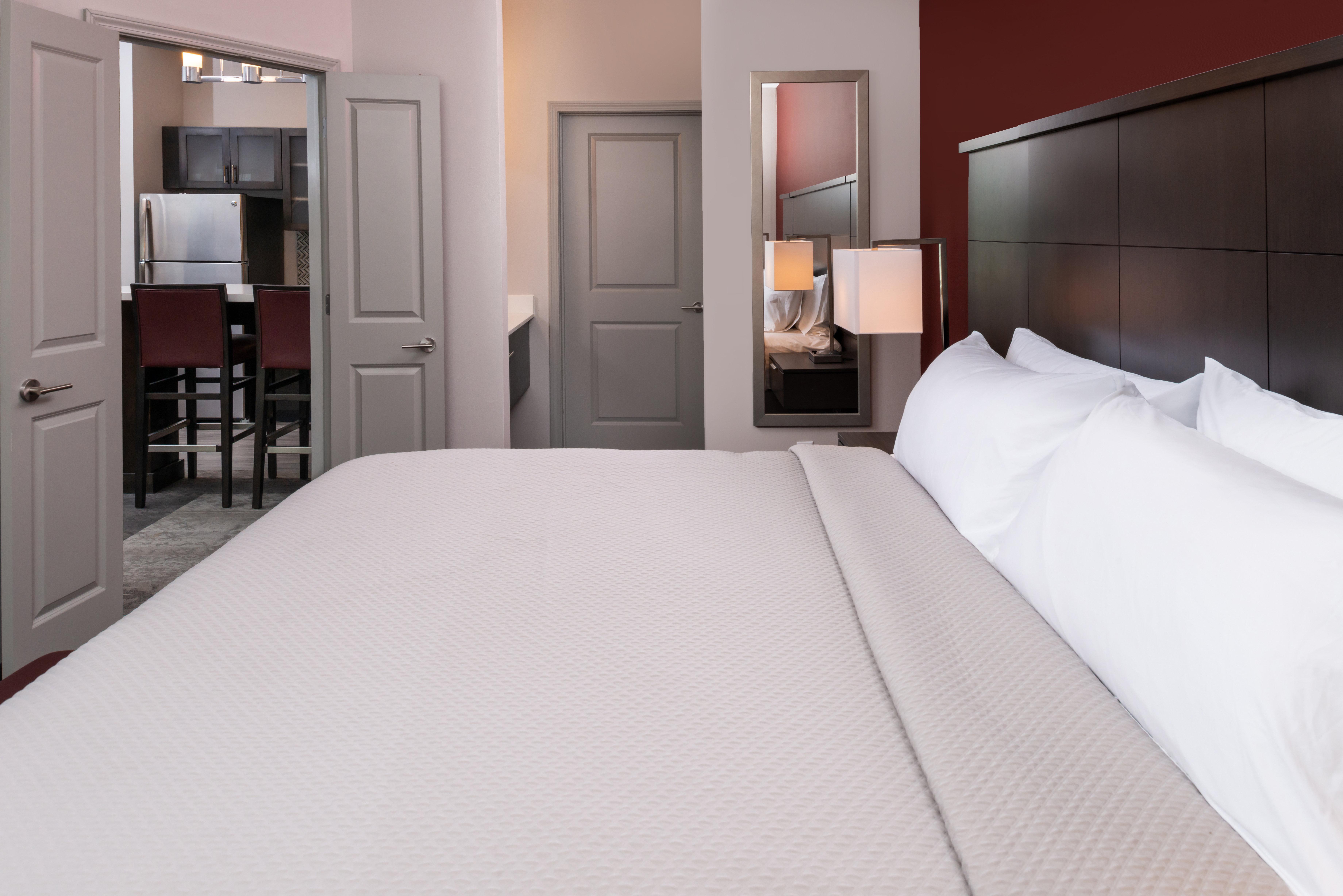Staybridge - Charles By Ihg Hotel