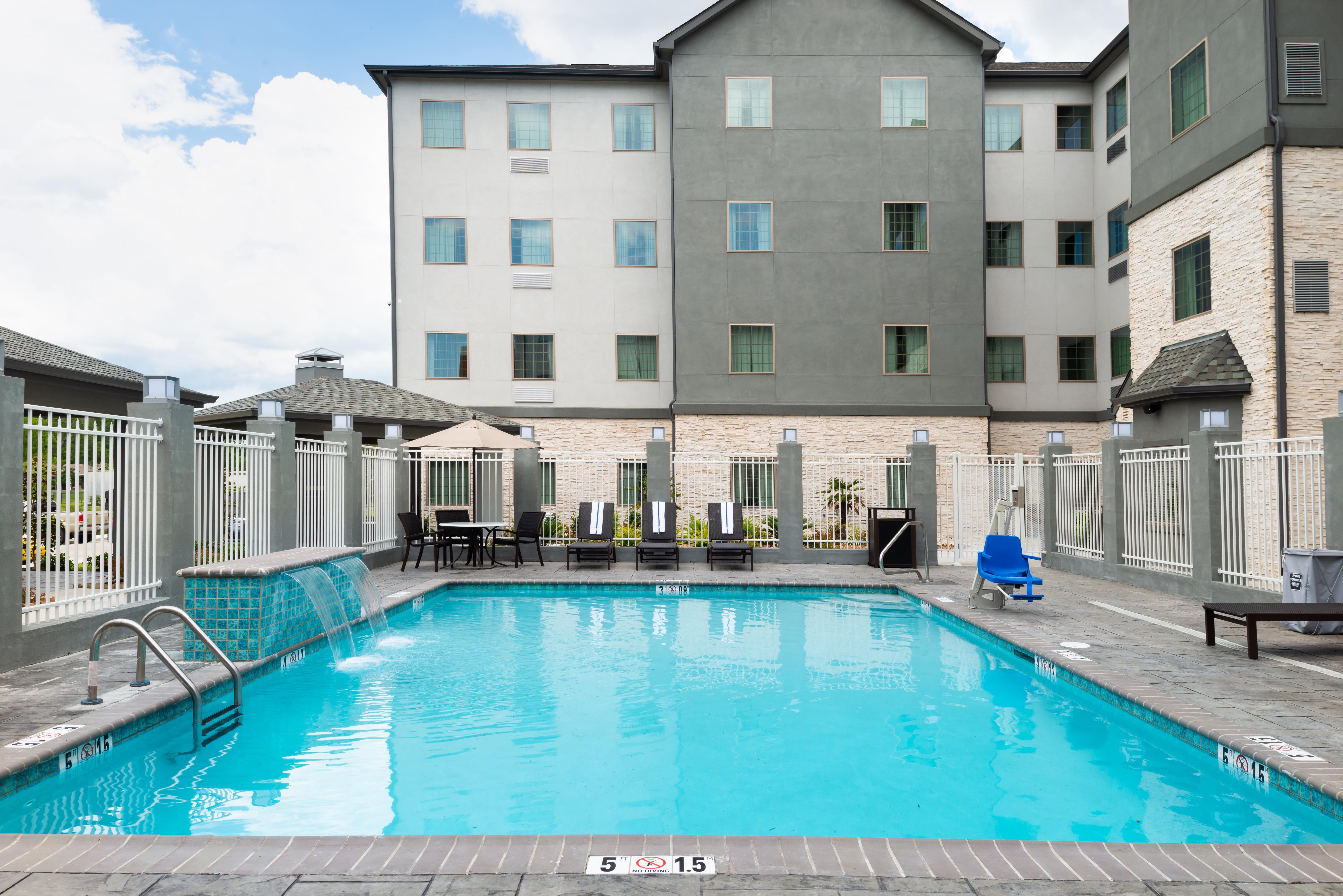 Staybridge - Charles By Ihg Hotel Lake Charles