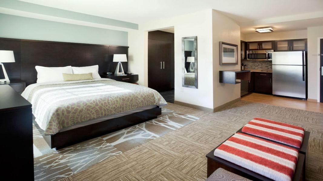 Staybridge - Charles By Ihg Hotel Lake Charles