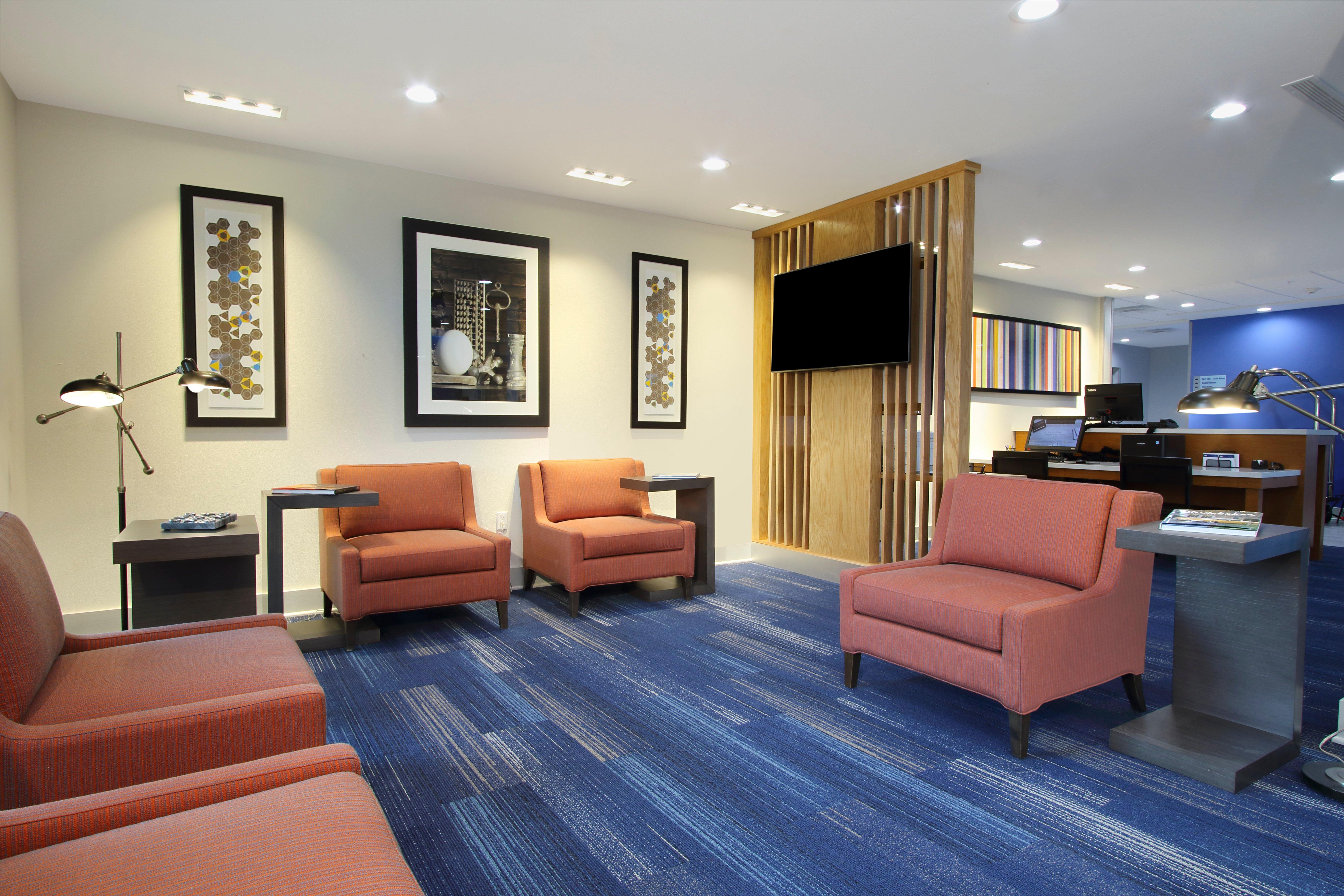 Express & - Charles South Casino Area By Ihg Lake Charles
