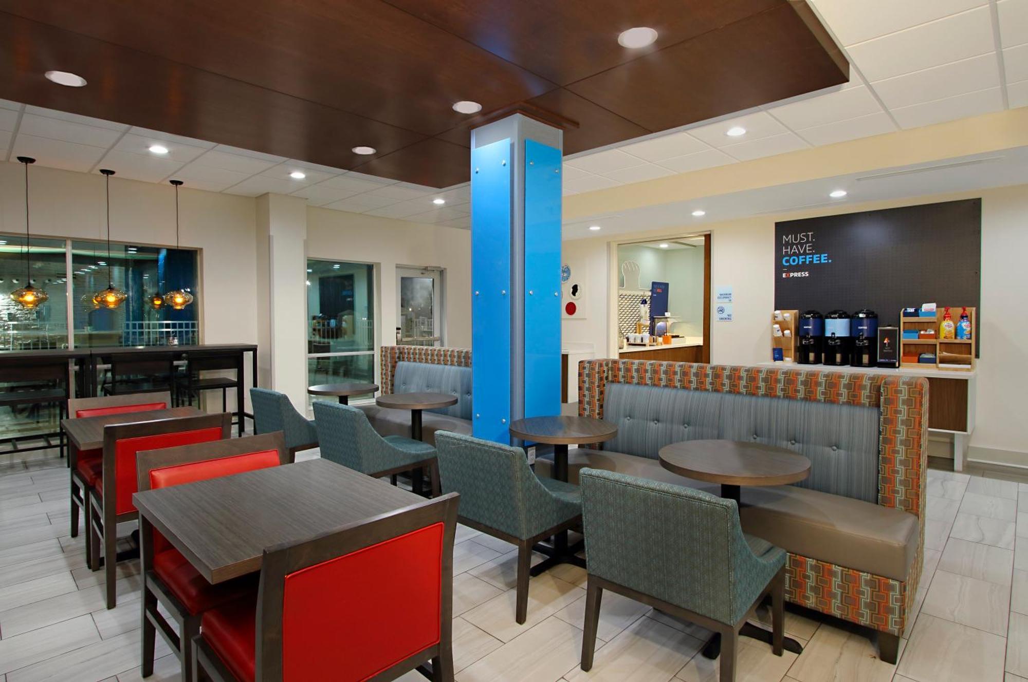 Express & - Charles South Casino Area By Ihg