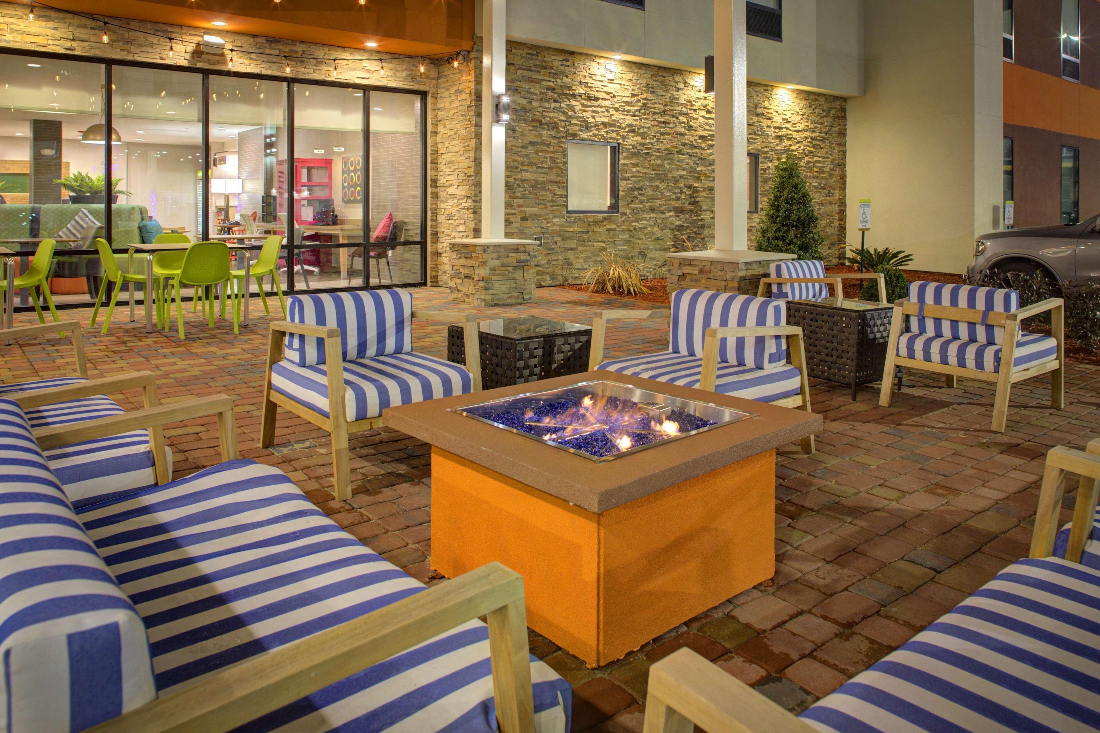 Home2 By Hilton Charles Hotel Lake Charles