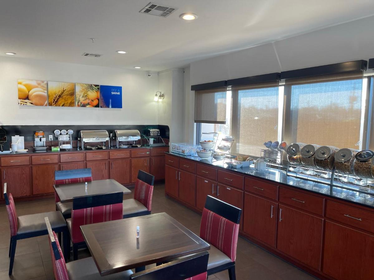 Comfort Charles Hotel 3*