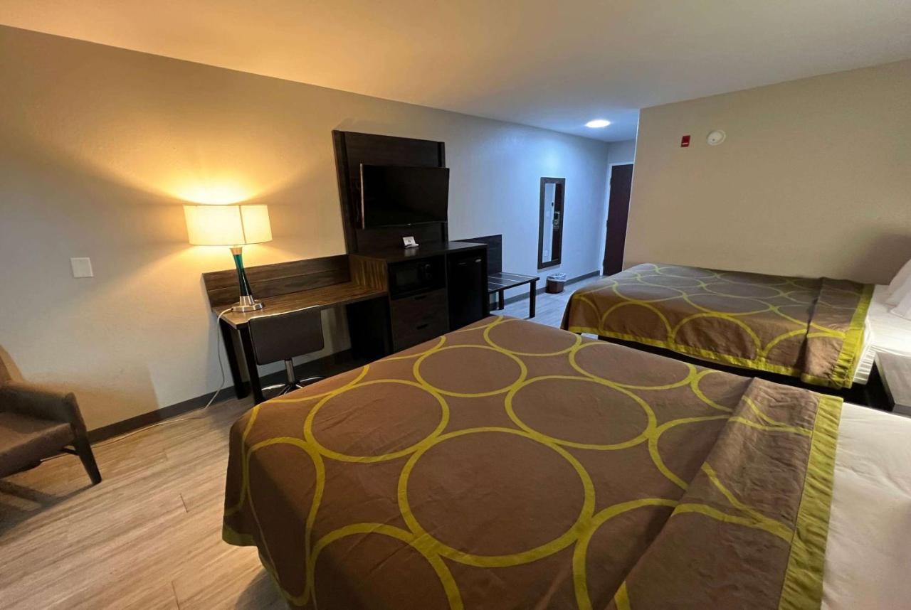 Hotel Super 8 By Wyndham Charles/sulphur