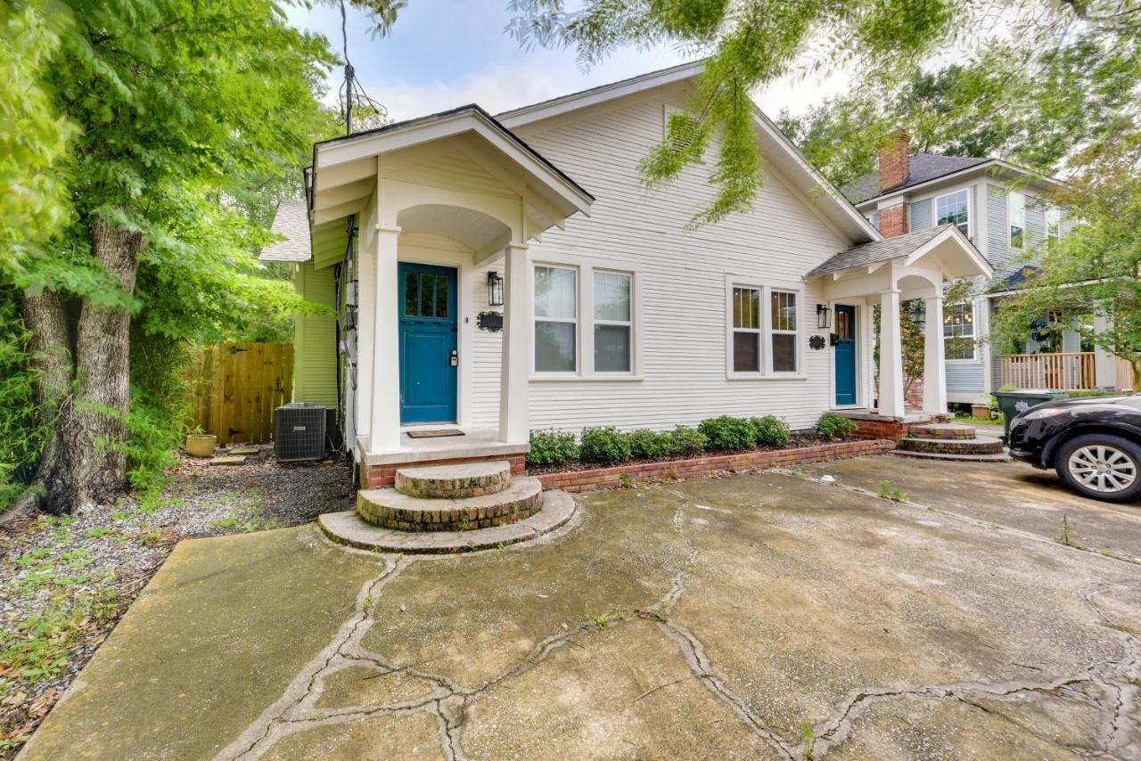 Charming Charles Vacation With Yard Apartment
