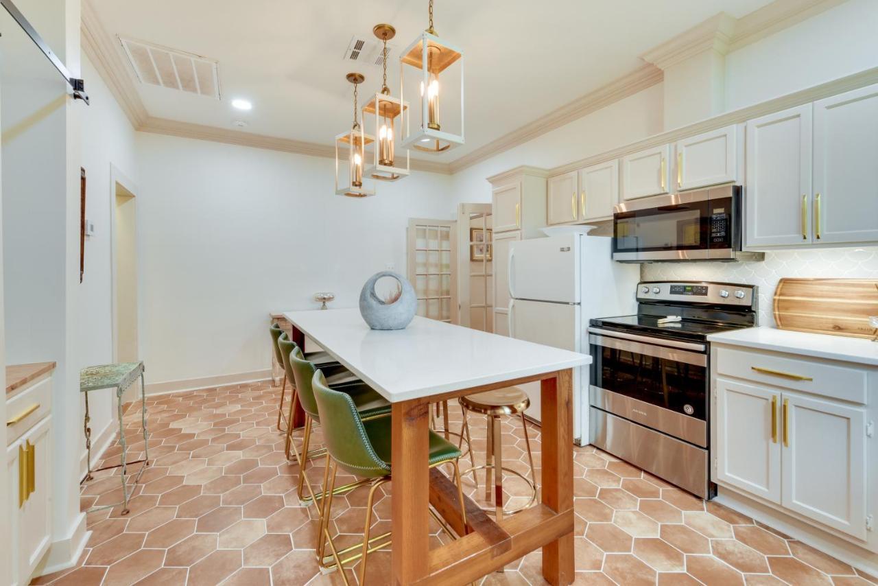 Apartment Charming Charles Vacation With Yard Lake Charles
