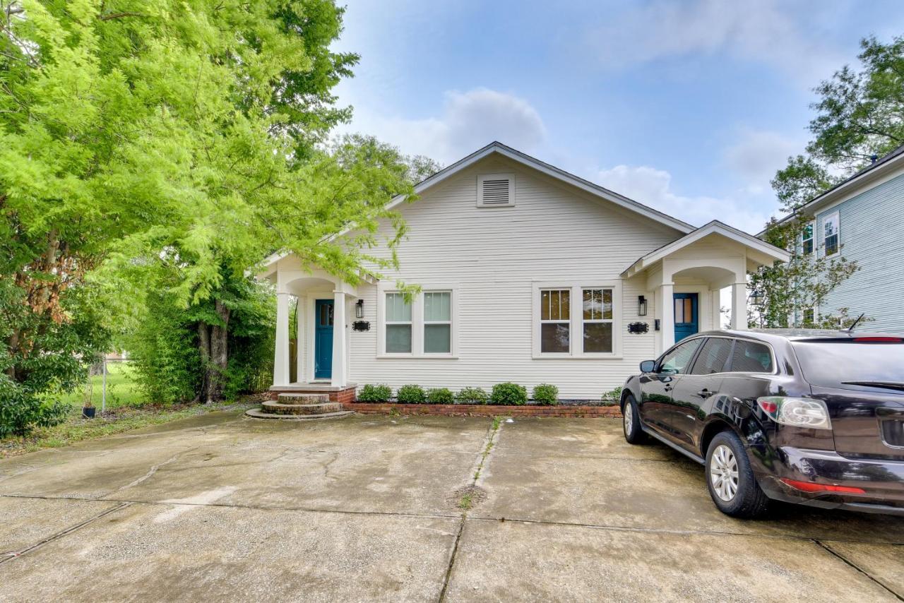 Charming Charles Vacation With Yard Lake Charles