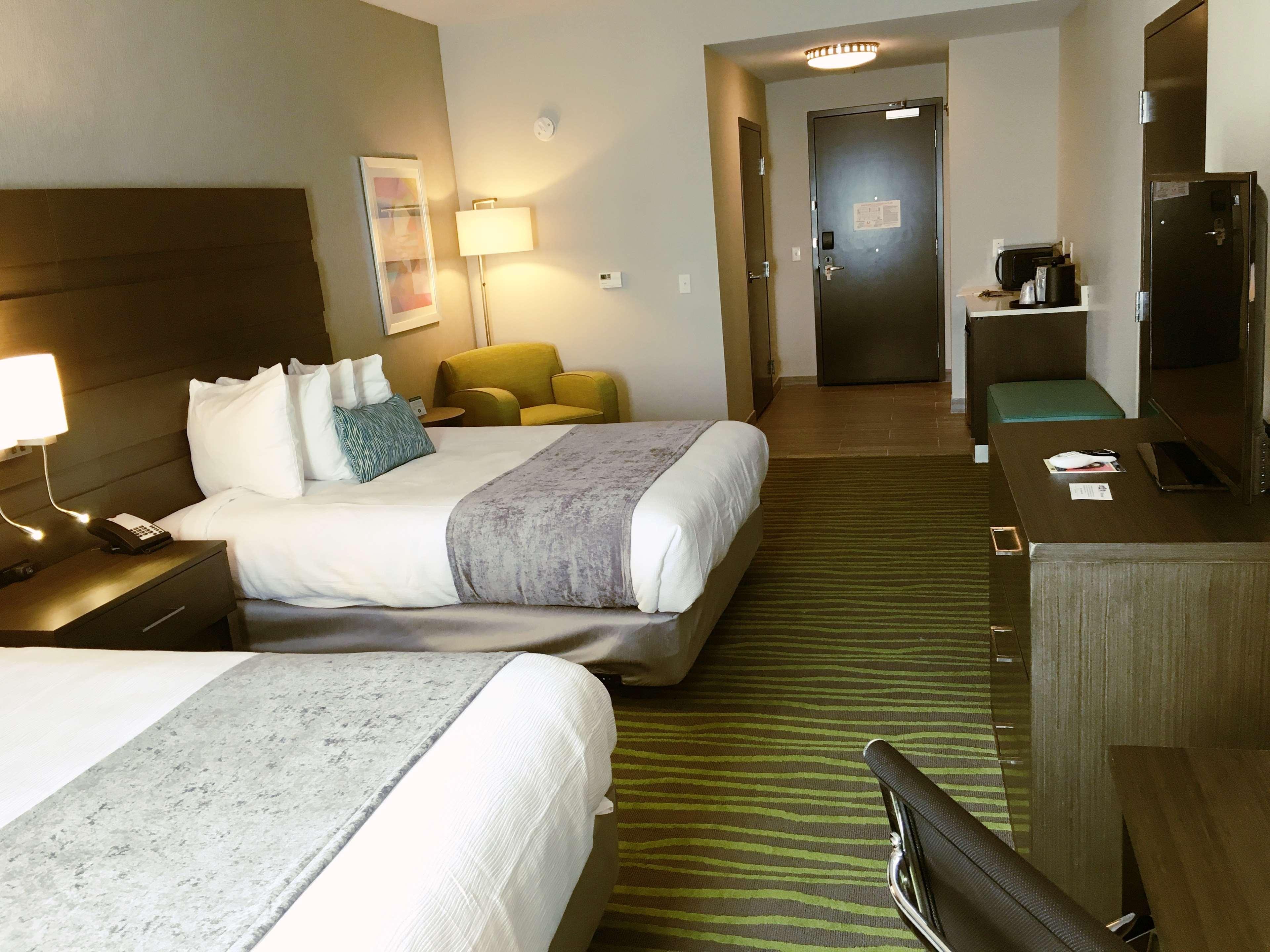 Western Prien & - Charles Hotel