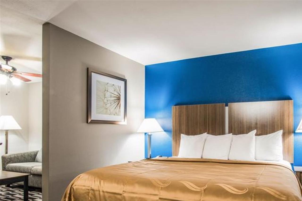 Quality Suites Lake Charles Downtown 3* Lake Charles