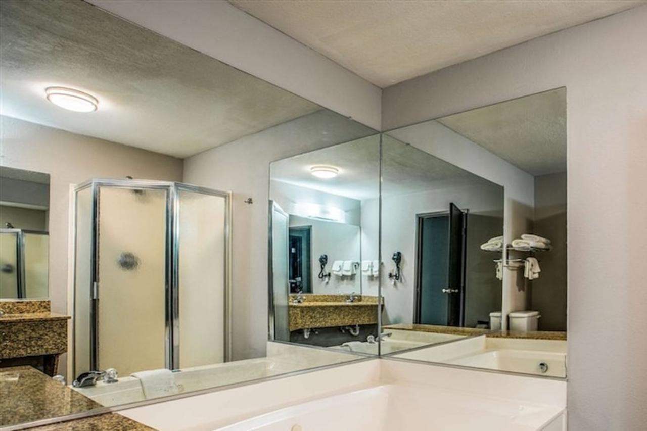 Quality Suites Lake Charles Downtown 3* Lake Charles
