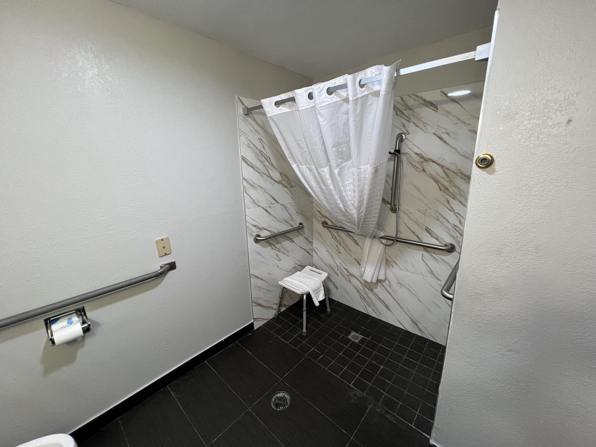 Hotel Super 8 By Wyndham Charles/sulphur Lake Charles