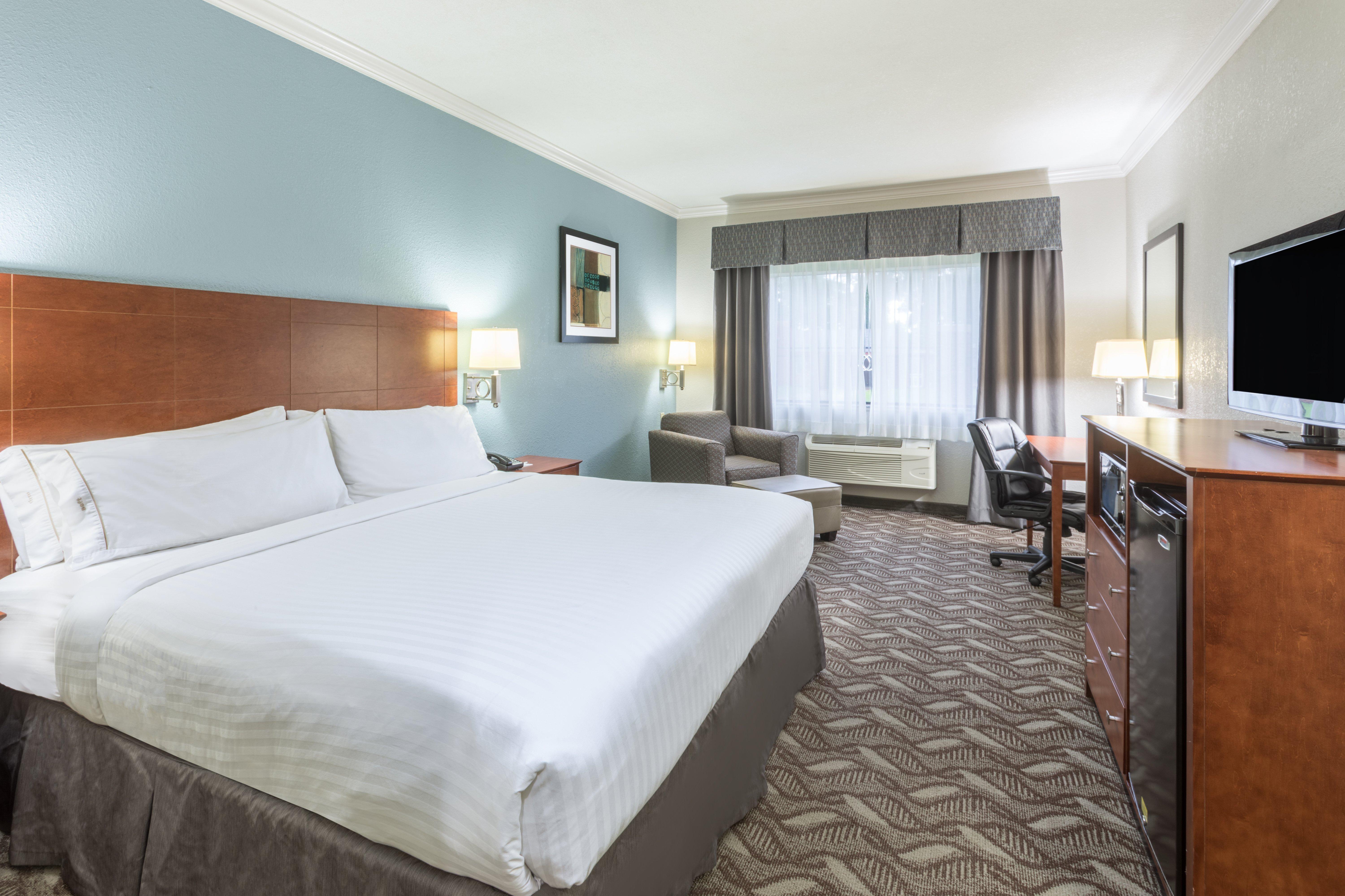 Express And Charles By Ihg Hotel Lake Charles