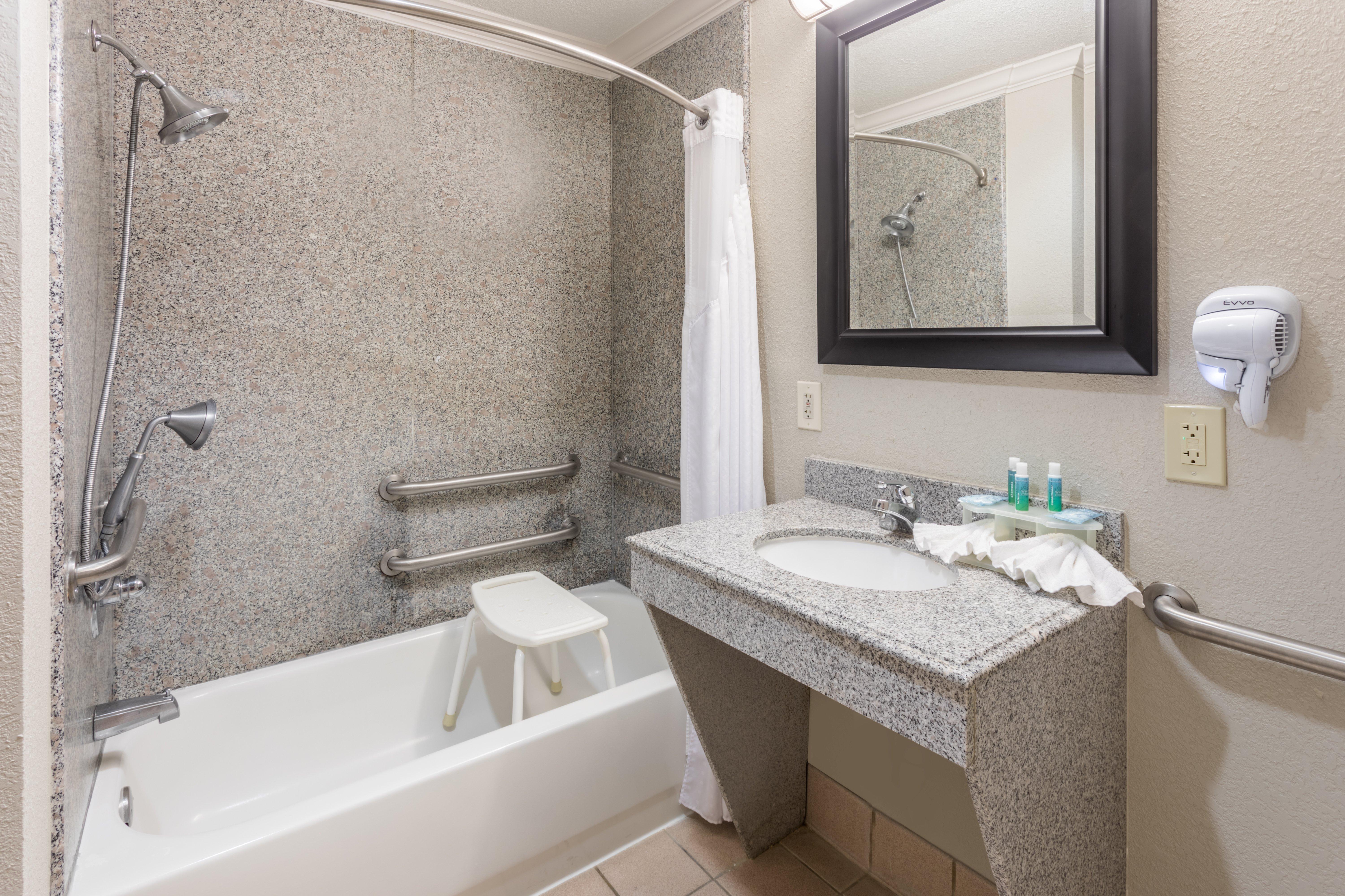 Express And Charles By Ihg Hotel Lake Charles