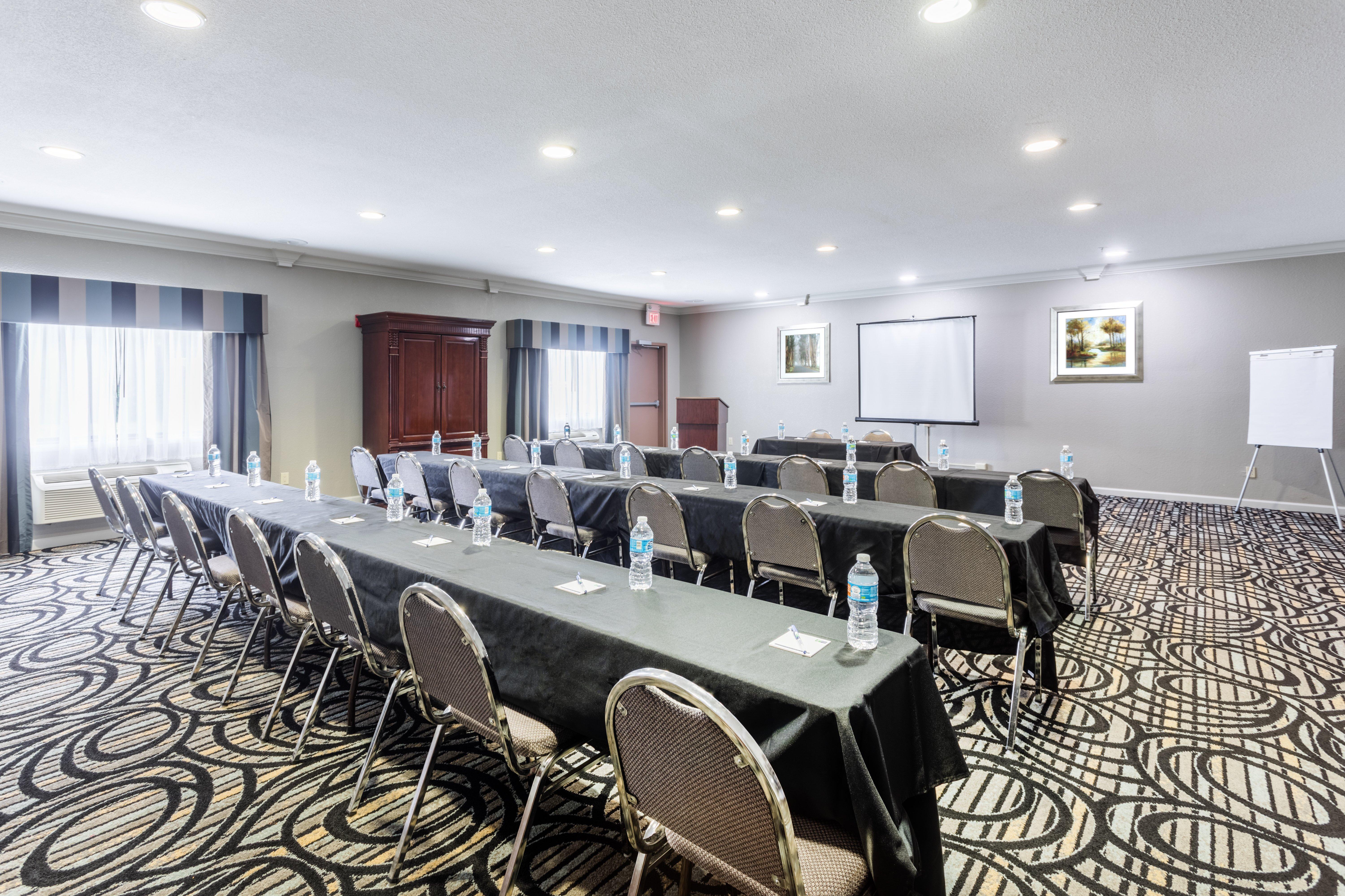 Hotel Express And Charles By Ihg 3*