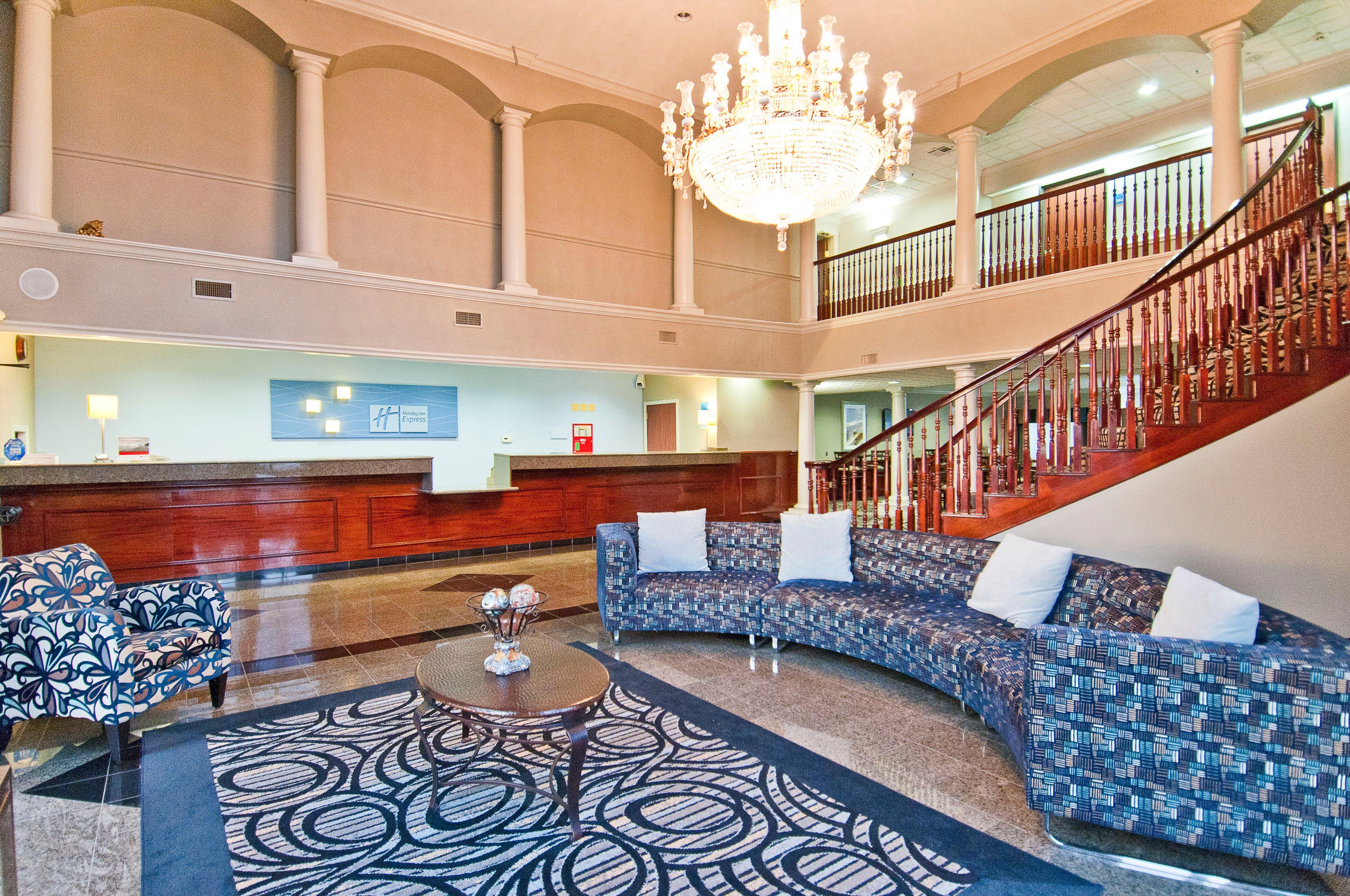 Express And Charles By Ihg Hotel