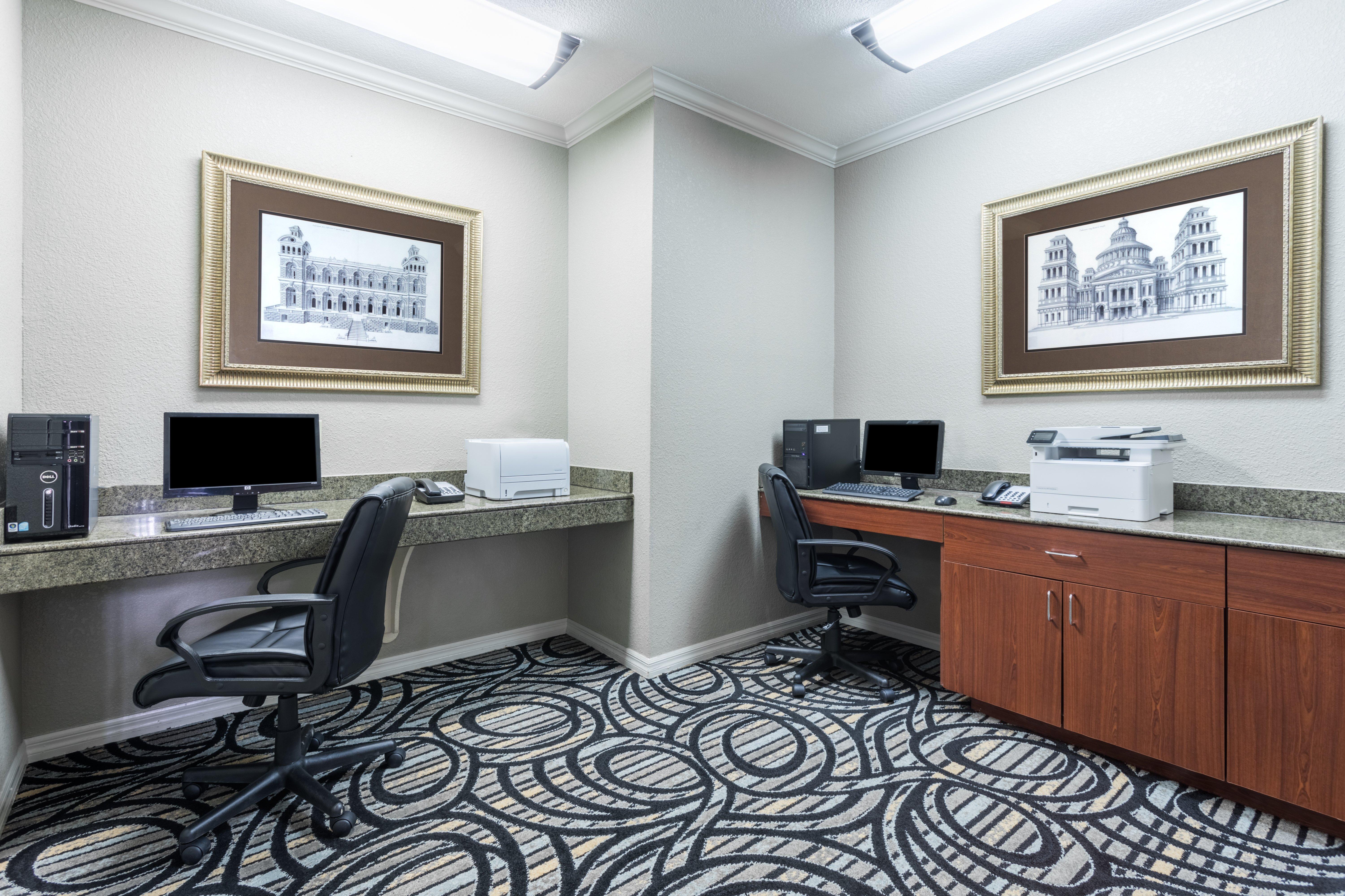 Express And Charles By Ihg