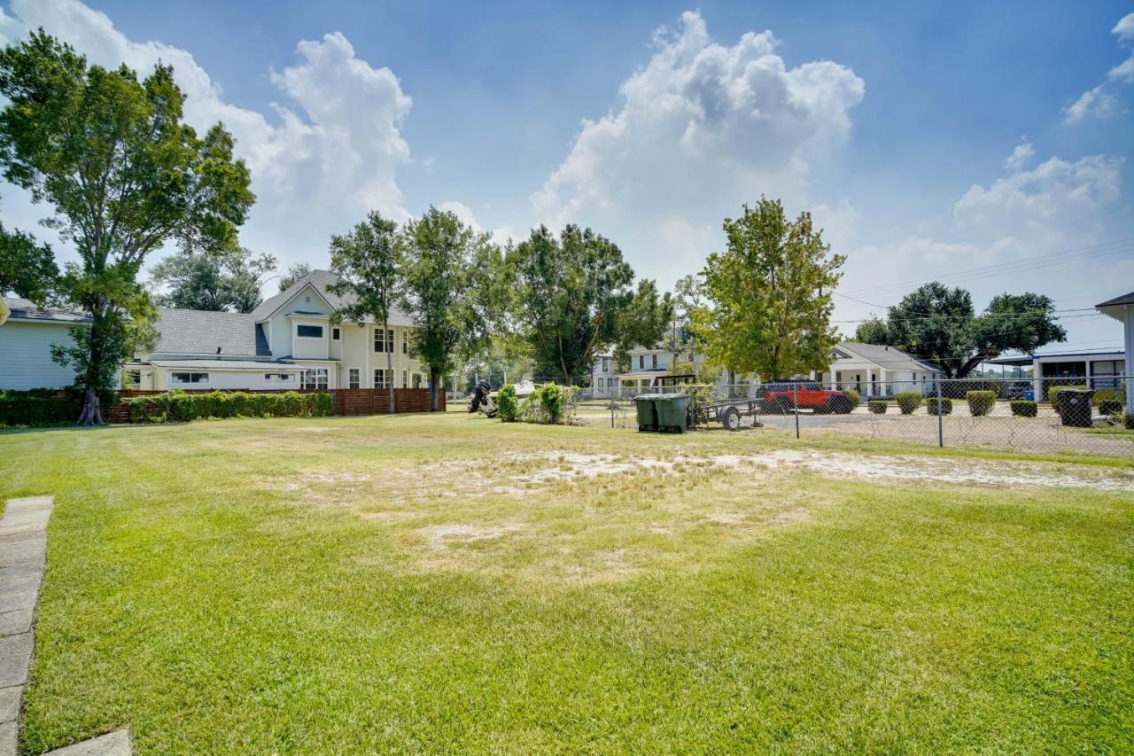 Charles Vacation With Private Patio! Apartment *