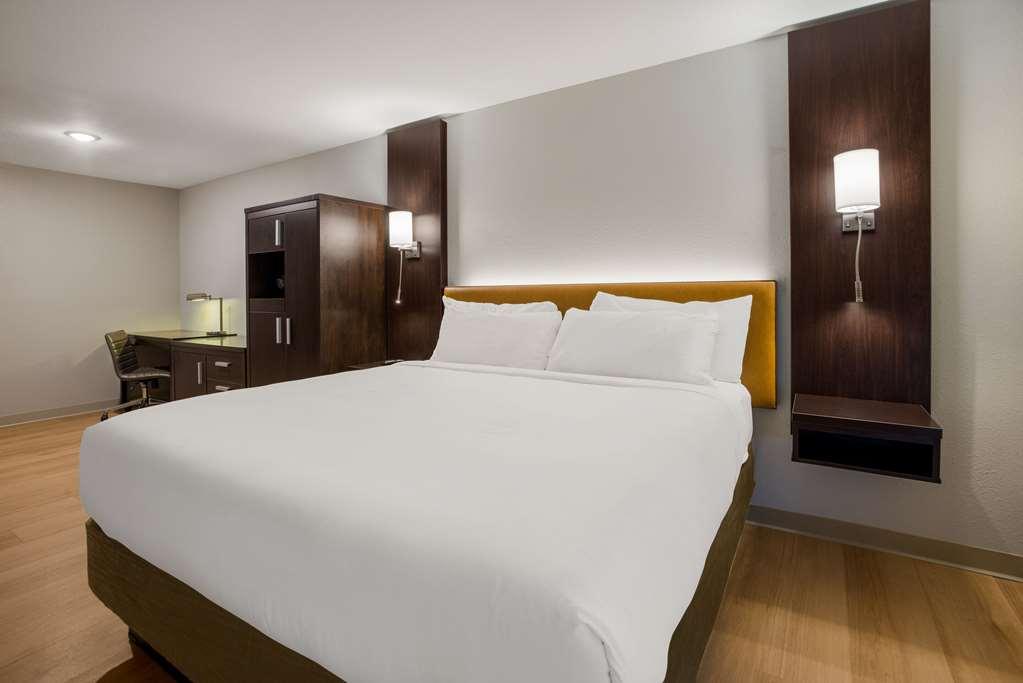 Quality Suites Lake Charles Downtown Hotel Lake Charles