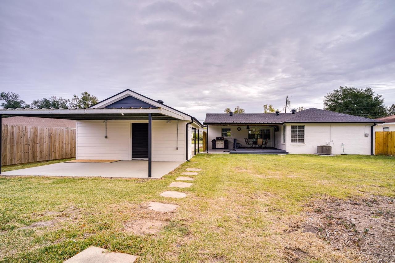 Charles With Gas Grill And Fenced-in Yard! * Lake Charles