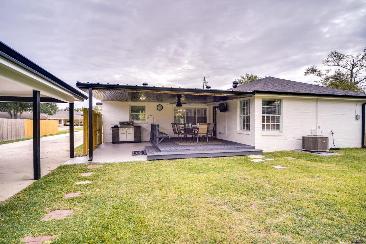 Charles With Gas Grill And Fenced-in Yard! * Lake Charles