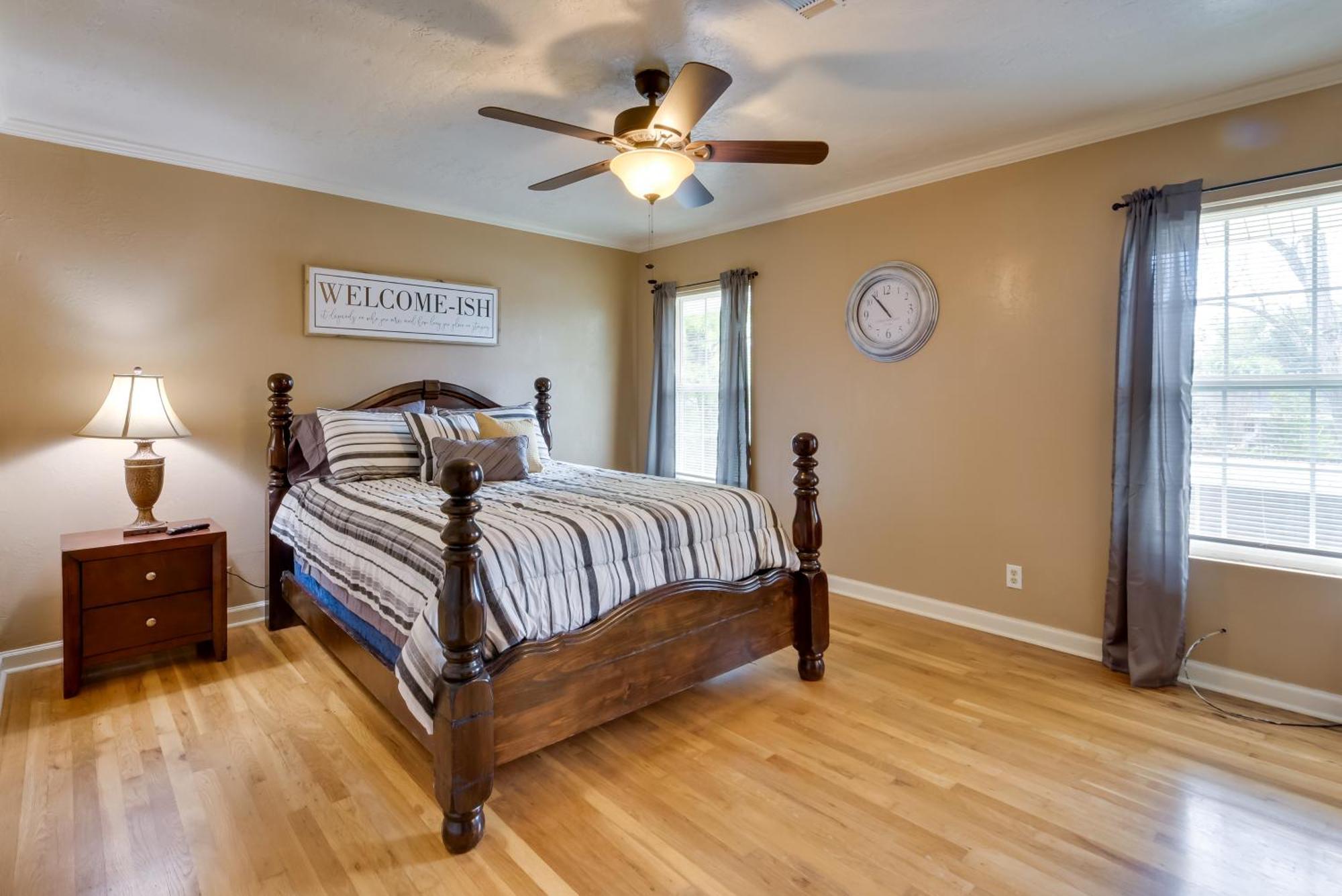 Apartment Charming Charles 2 Mi To Lake! *