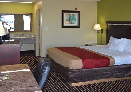 Lodge Econo Charles Area
