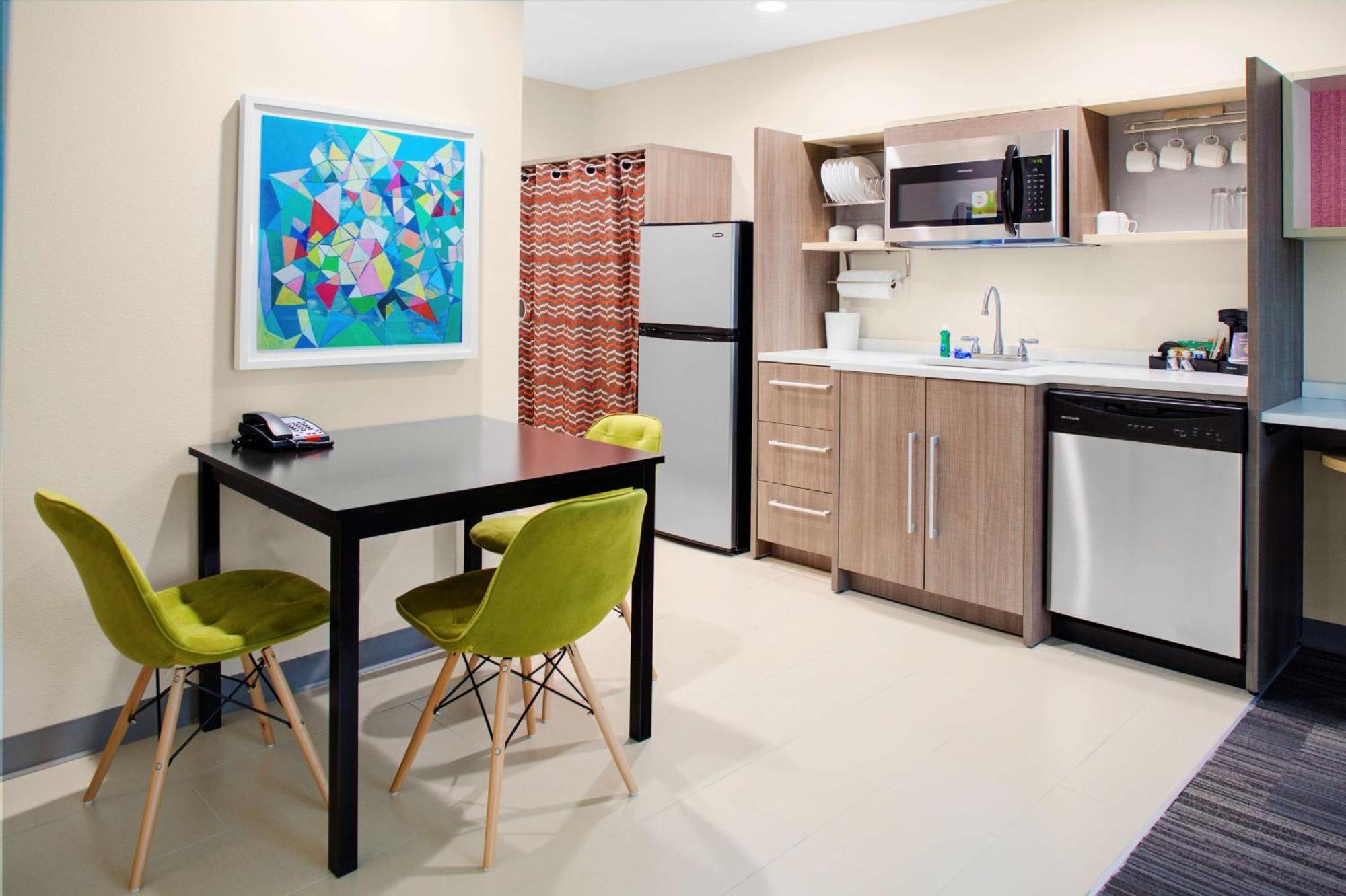 Home2 By Hilton Charles Hotel 3*