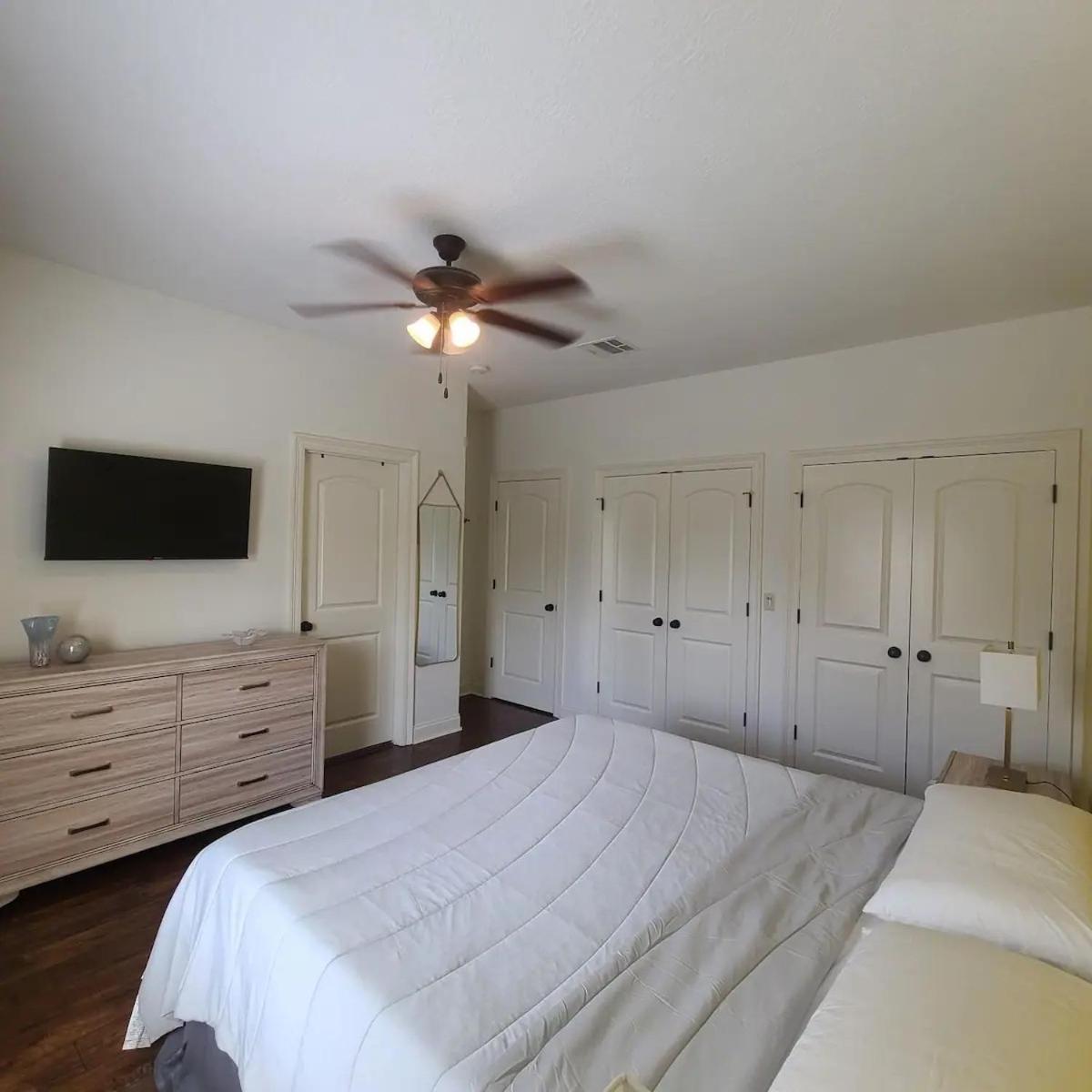 Holiday home Cozy Townhouse Near Casinos & Prien Lake Park *
