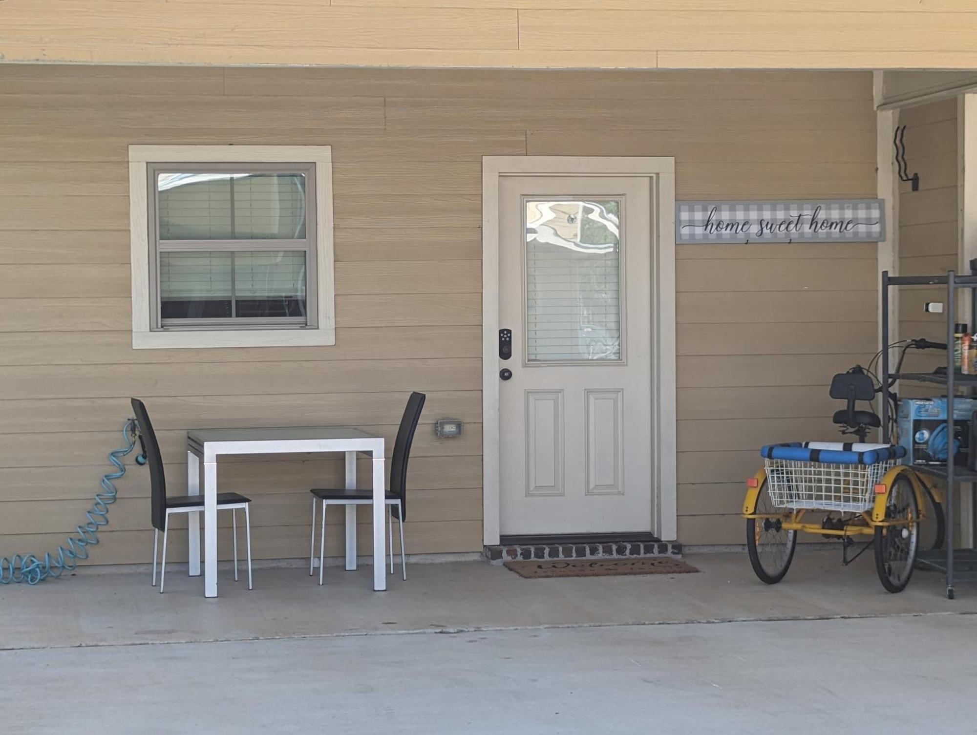Cozy Townhouse Near Casinos & Prien Lake Park