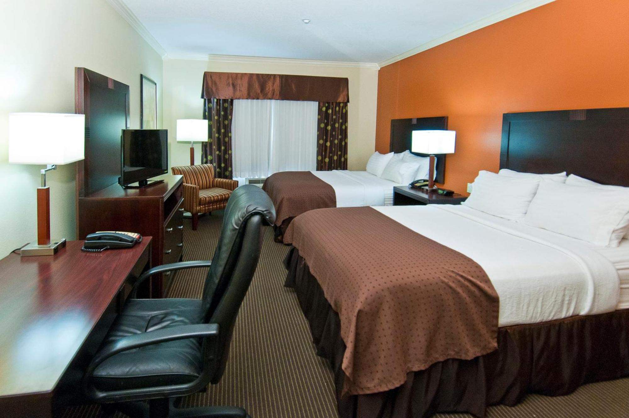 Charles 3* Lake Charles