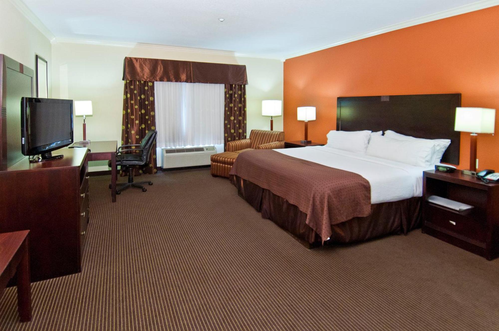 Charles Hotel 3*