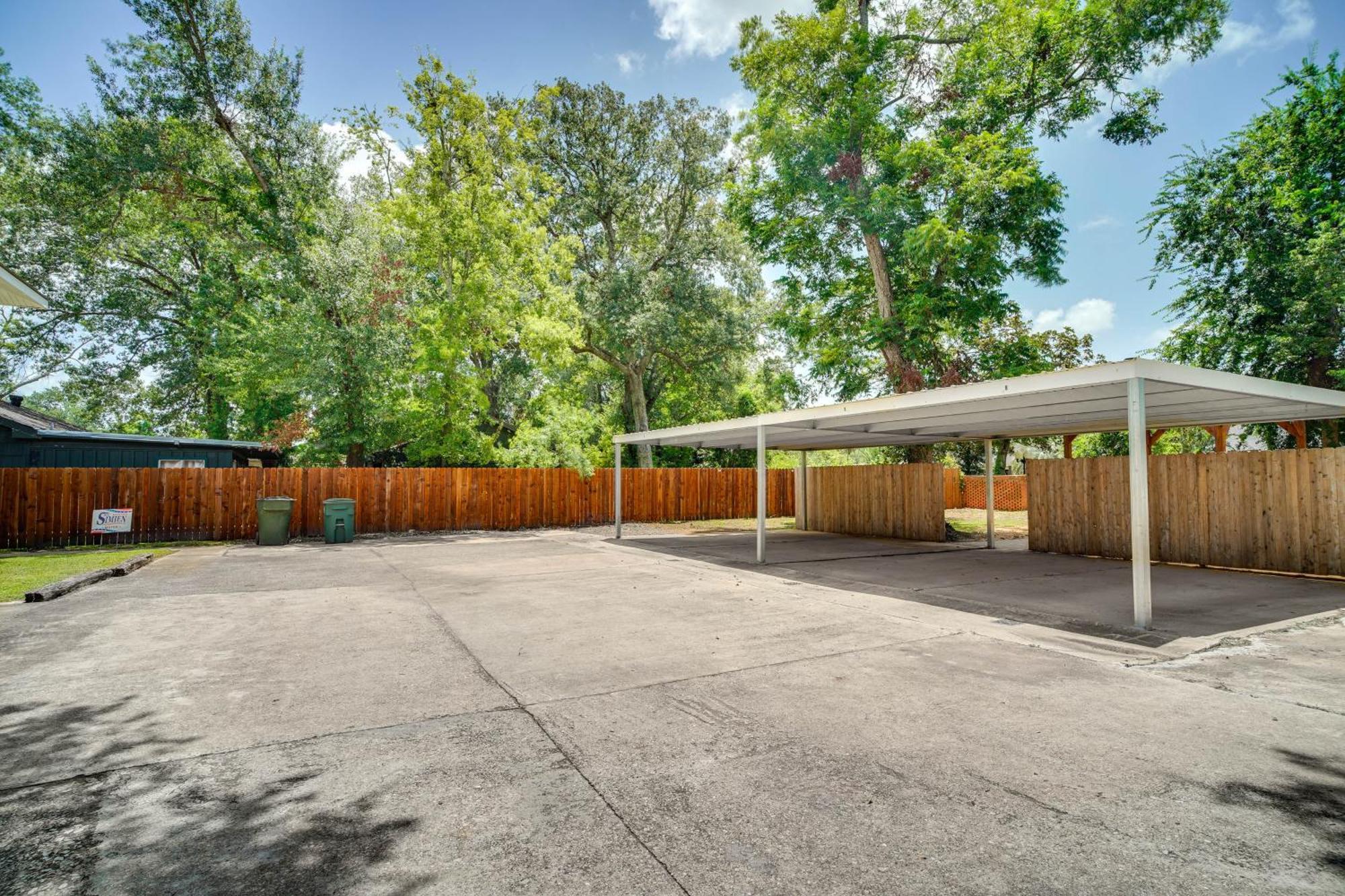 Apartment Charming Charles 2 Mi To Lake! *