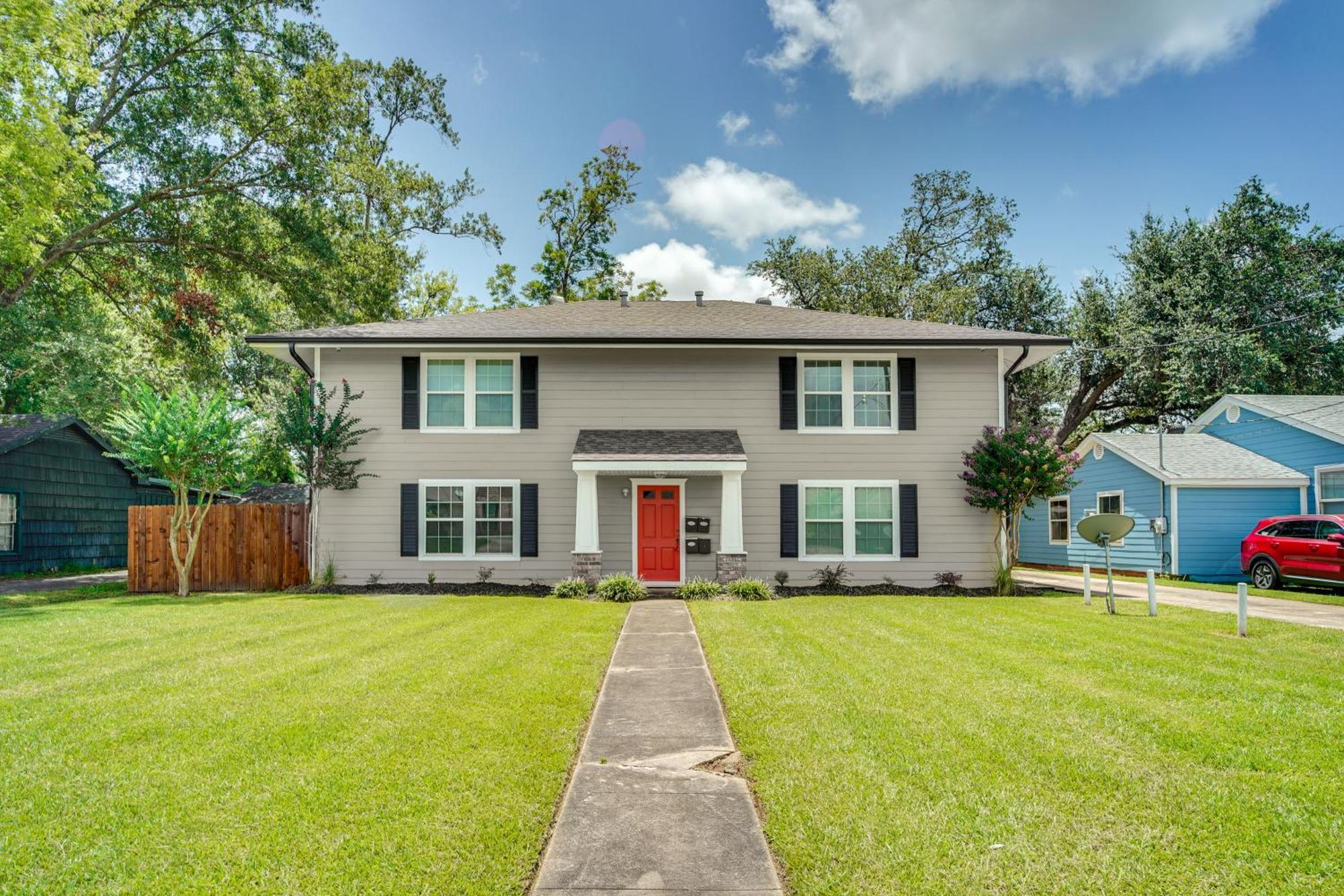 Charming Charles 2 Mi To Lake! Apartment Lake Charles