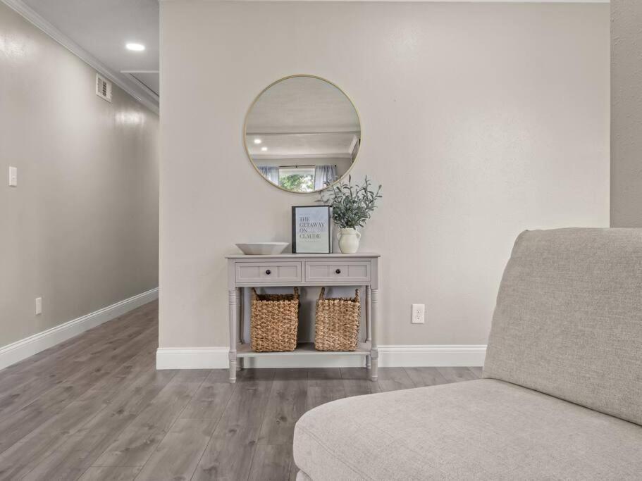 Beautiful 3 Bedroom * Lake Charles