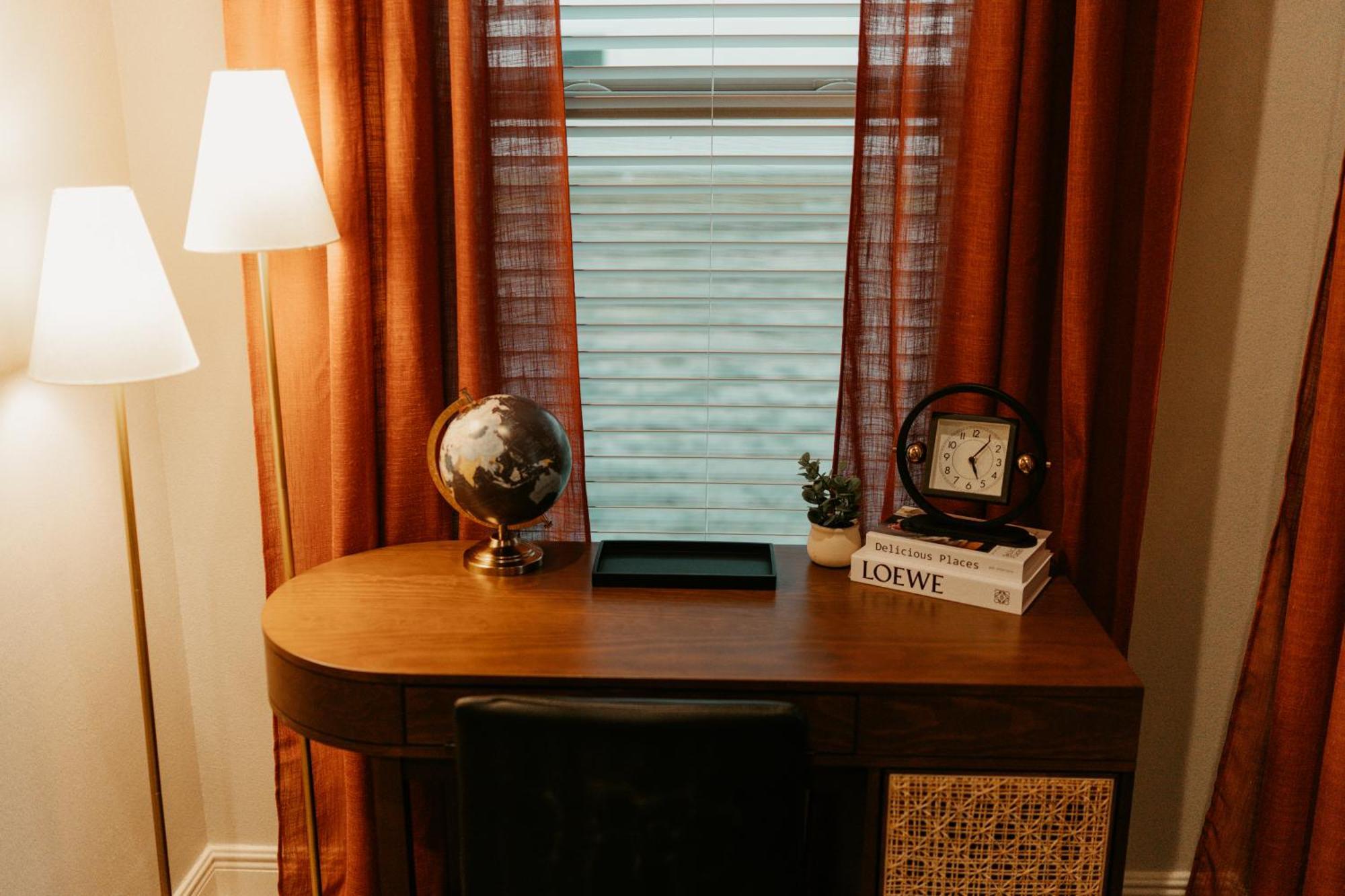 New -business - Ready - Water View - Near Golf
