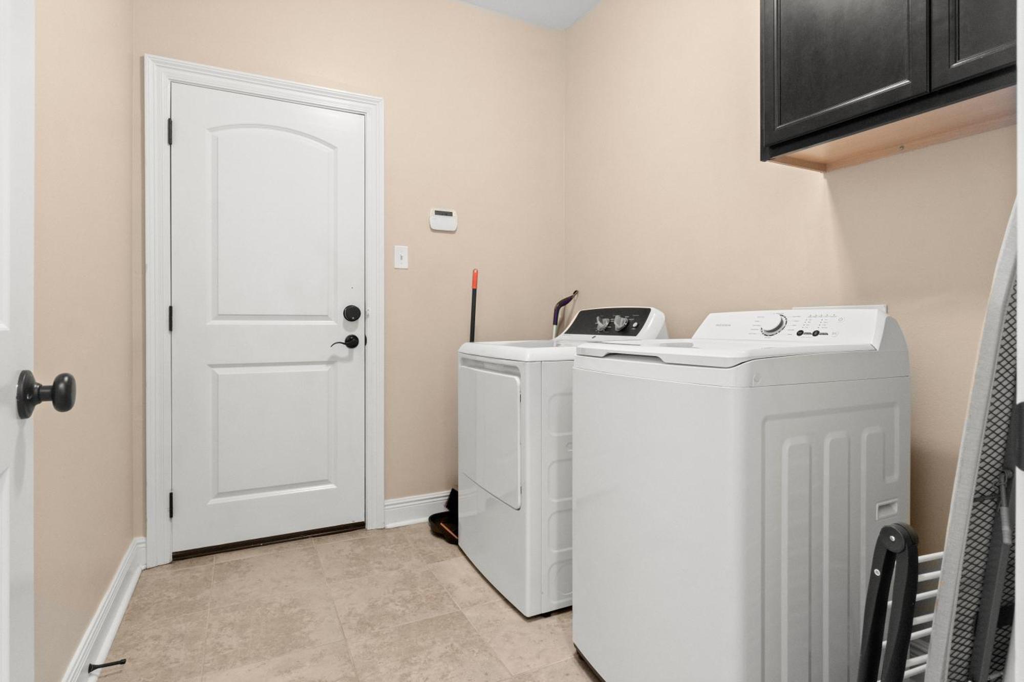 Tailored For Working Professionals At Thibs Crib * Lake Charles