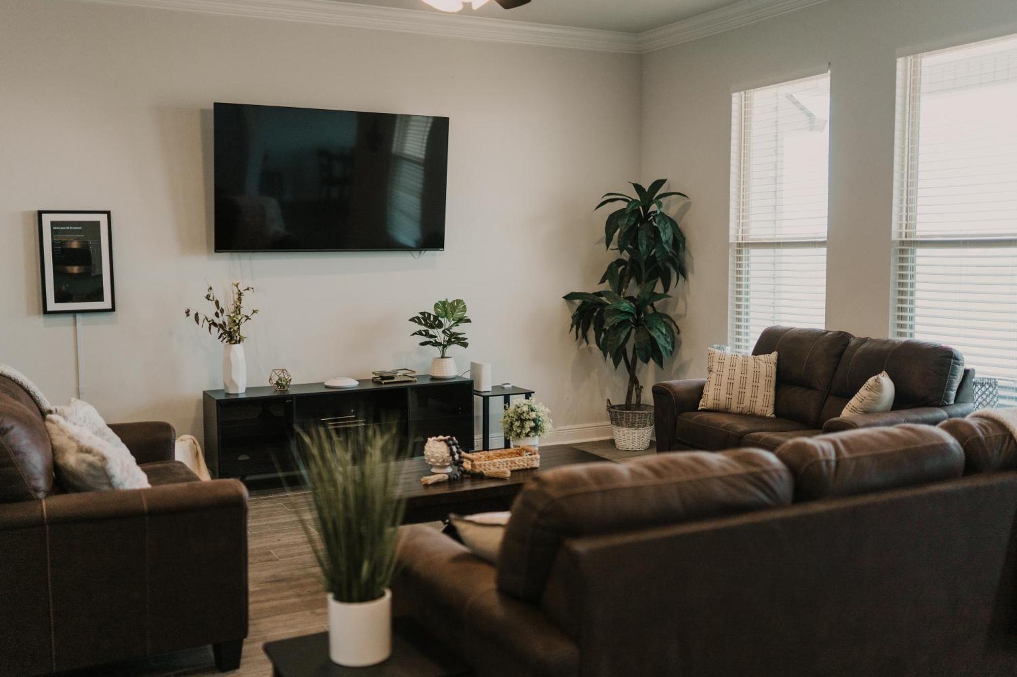 Comfortable Mid-term Retreat Fast Wifi