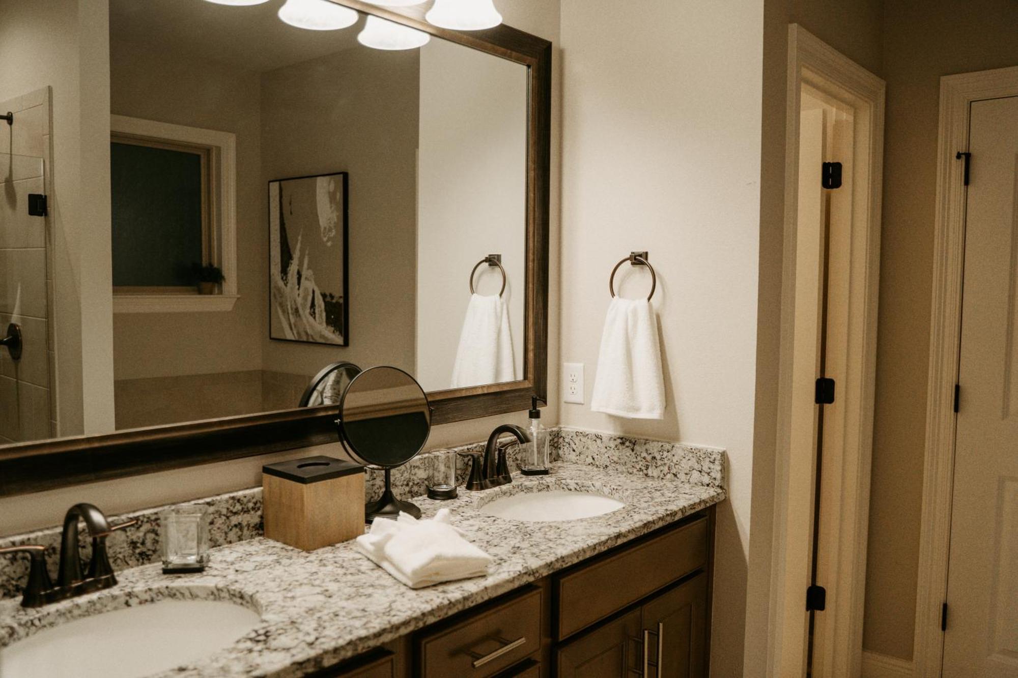 Fast Wifi & Cozy Space For Long-term * Lake Charles