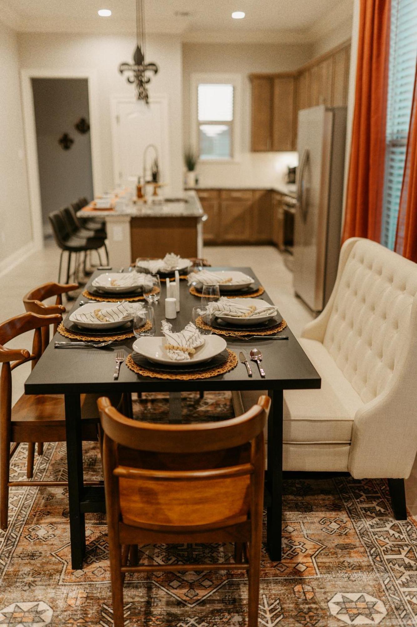 Holiday home Fast Wifi & Cozy Space For Long-term Lake Charles