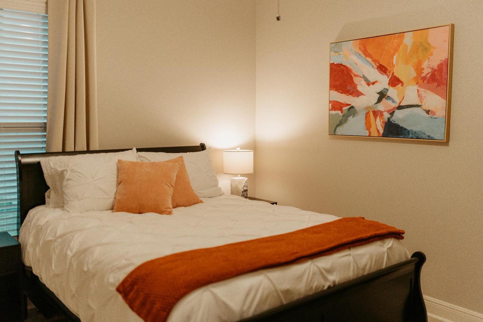 Holiday home Fast Wifi & Cozy Space For Long-term Lake Charles