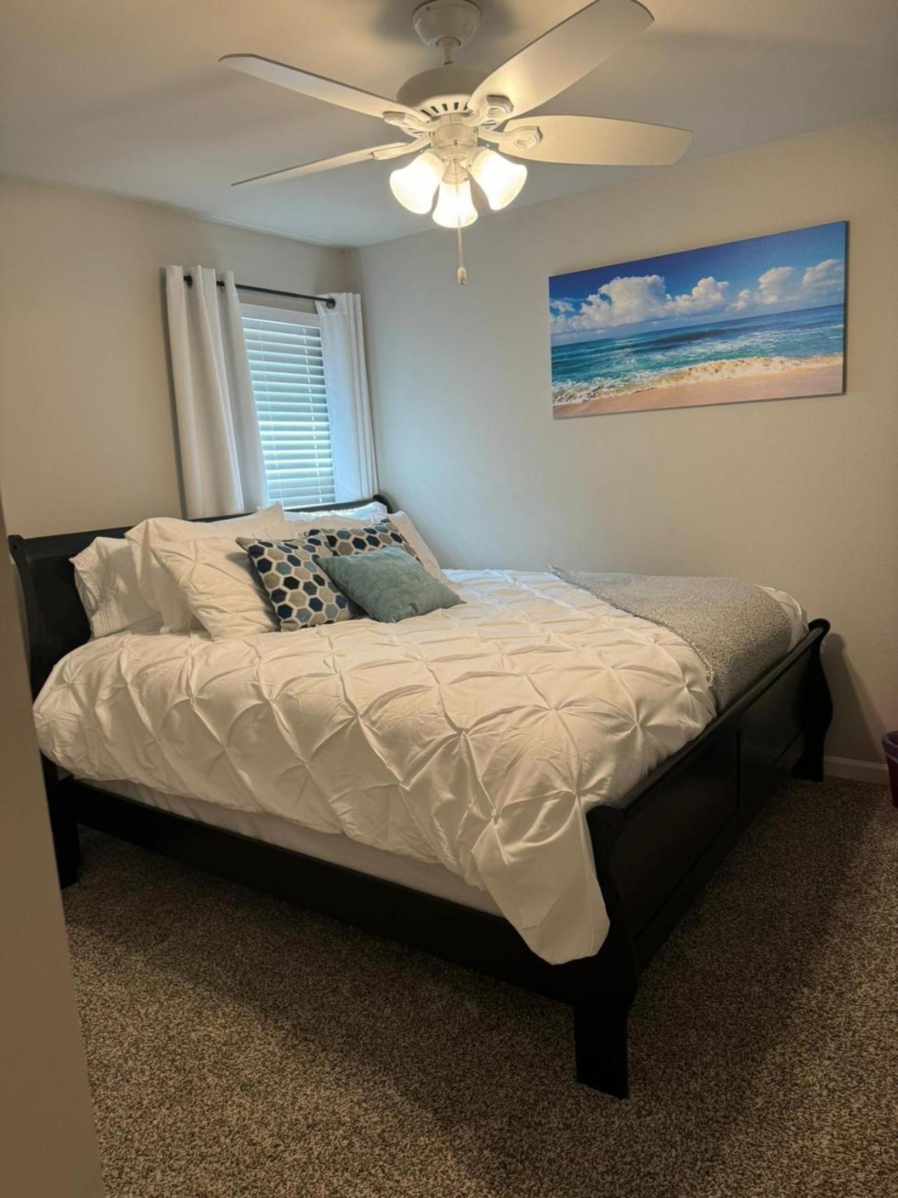 Mid-term Hub 2 King Beds Workspace Lake Charles
